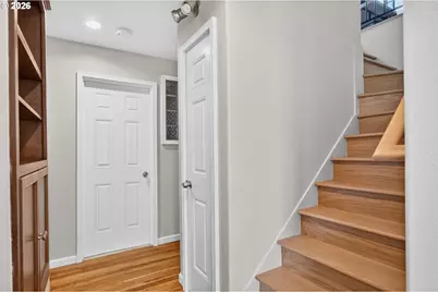 333 Commercial St, Astoria, OR 97103 - Photo 15