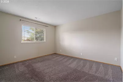12506 SE Stark St #D, Portland, OR 97233 - Photo 17