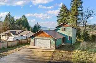 76154 Coho Ln, Oakridge, OR 97463 - Photo 3