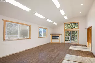 76154 Coho Ln, Oakridge, OR 97463 - Photo 17