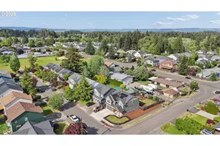 896 SE 43rd Ave, Hillsboro, OR 97123 - Photo 33