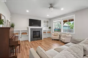 896 SE 43rd Ave, Hillsboro, OR 97123 - Photo 5