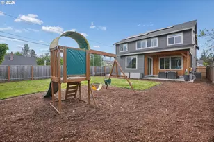 896 SE 43rd Ave, Hillsboro, OR 97123 - Photo 31