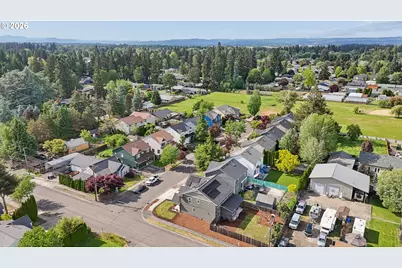 896 SE 43rd Ave, Hillsboro, OR 97123 - Photo 35