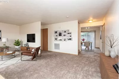 2431 SE 141st Ave, Portland, OR 97233 - Photo 9