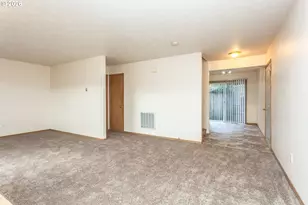 2431 SE 141st Ave, Portland, OR 97233 - Photo 7