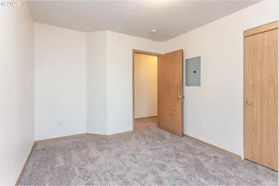 2431 SE 141st Ave, Portland, OR 97233 - Photo 25