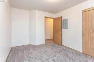 2431 SE 141st Ave, Portland, OR 97233 - Photo 25