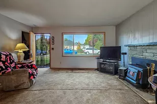 7750 N Decatur St, Portland, OR 97203 - Photo 5