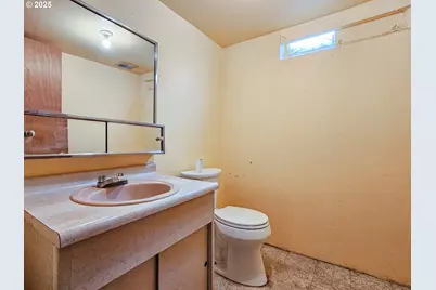 7750 N Decatur St, Portland, OR 97203 - Photo 27