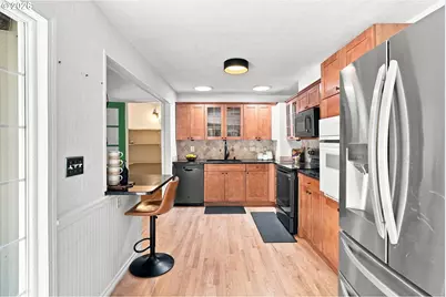 1960 W 25th Ave, Eugene, OR 97405 - Photo 13