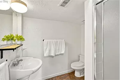 1960 W 25th Ave, Eugene, OR 97405 - Photo 37