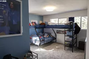 1960 W 25th Ave, Eugene, OR 97405 - Photo 9