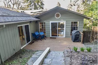 1960 W 25th Ave, Eugene, OR 97405 - Photo 23