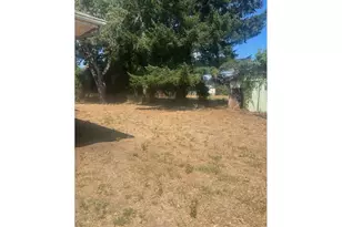 855 SE Sheridan Rd, Sheridan, OR 97378 - Photo 11