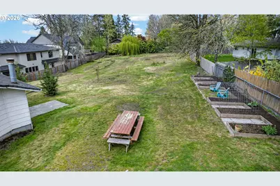 6935 SW Taylors Ferry Rd, Portland, OR 97223 - Photo 33