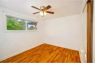 250 Rose Ct, Eugene, OR 97401 - Photo 15