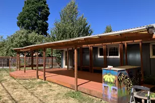 250 Rose Ct, Eugene, OR 97401 - Photo 39
