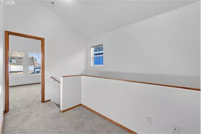 8740 N Drummond Ave, Portland, OR 97217 - Photo 21