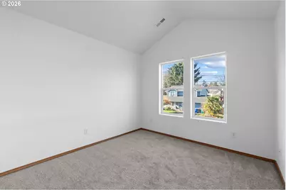 8740 N Drummond Ave, Portland, OR 97217 - Photo 29