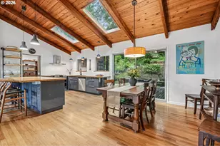 1322 SW Maplecrest Dr, Portland, OR 97219 - Photo 13