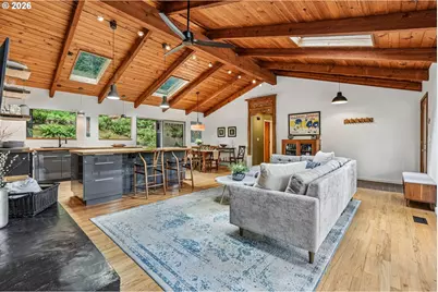 1322 SW Maplecrest Dr, Portland, OR 97219 - Photo 11