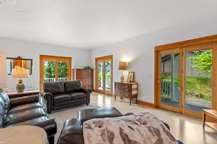 2678 5th Ave, West Linn, OR 97068 - Photo 3