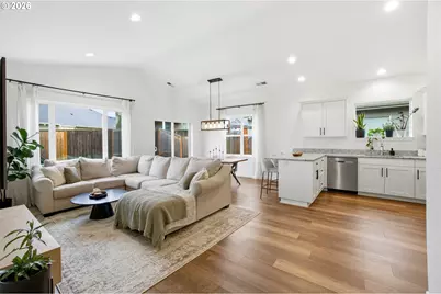 1631 SE Salmonberry Ave, Dallas, OR 97338 - Photo 23