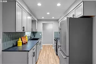 395 Stark St N, Salem, OR 97303 - Photo 9