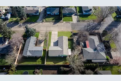 395 Stark St N, Salem, OR 97303 - Photo 31