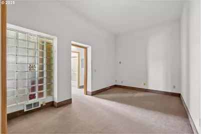 2365 4th St #201, Baker City, OR 97814 - Photo 9