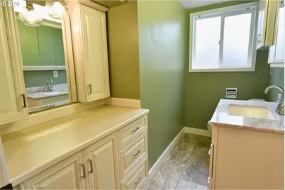 12509 NE Beech St, Portland, OR 97230 - Photo 25