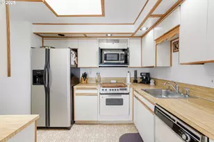 1148 Karen Way, Salem, OR 97304 - Photo 13