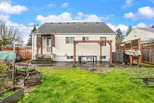 1305 NE Jarrett St, Portland, OR 97211 - Photo 37
