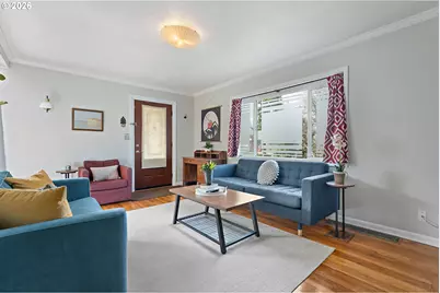 1305 NE Jarrett St, Portland, OR 97211 - Photo 9