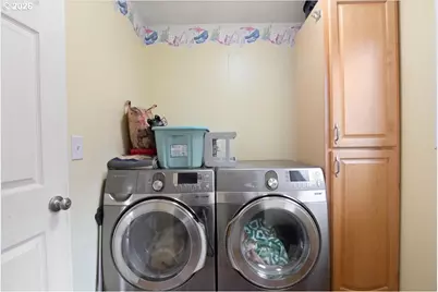 247 Cedar St, Lyons, OR 97358 - Photo 19