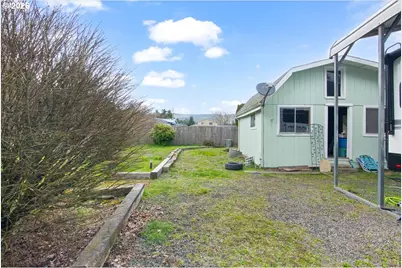 247 Cedar St, Lyons, OR 97358 - Photo 31