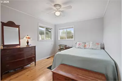 247 Cedar St, Lyons, OR 97358 - Photo 21