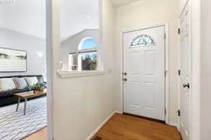 780 Henderson Rd, Hood River, OR 97031 - Photo 5