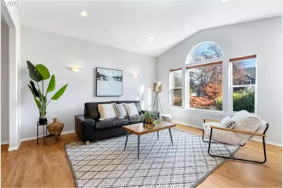 780 Henderson Rd, Hood River, OR 97031 - Photo 3