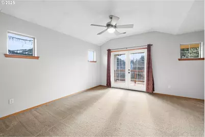 13325 SE Ramona St, Portland, OR 97236 - Photo 35