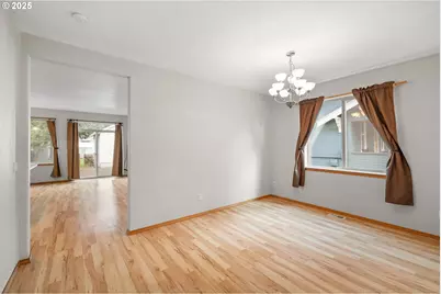 13325 SE Ramona St, Portland, OR 97236 - Photo 11