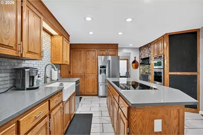 17542 Kirkwood Rd, Gladstone, OR 97027 - Photo 13