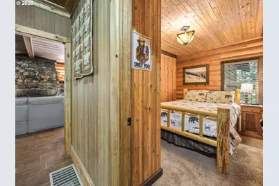 26845 E Rolling Riffle Ln, Rhododendron, OR 97049 - Photo 31