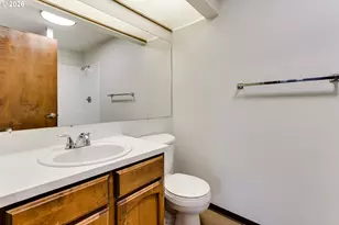 650 Harlow Rd, Springfield, OR 97477 - Photo 21