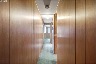 24977 Sturtevant Dr, Veneta, OR 97487 - Photo 31