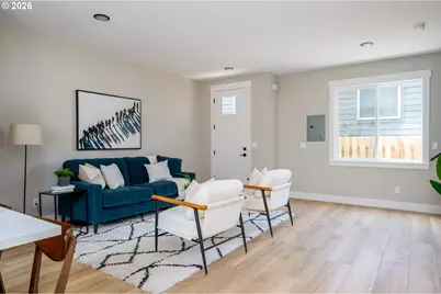 8429 NE Hassalo St, Portland, OR 97220 - Photo 9