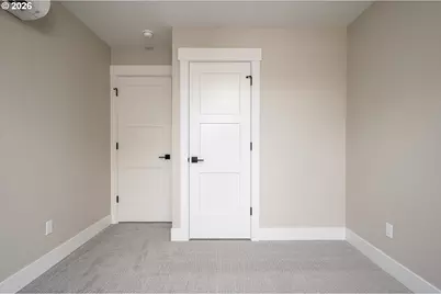 8429 NE Hassalo St, Portland, OR 97220 - Photo 29