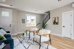 8429 NE Hassalo St, Portland, OR 97220 - Photo 21