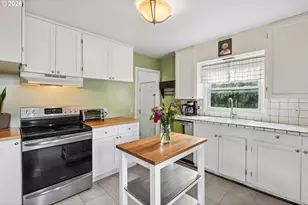 13314 SE Bush St, Portland, OR 97236 - Photo 11